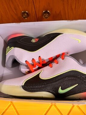 Nike LeBron XXII White/Volt Glow Crown Jewel FZ1094-101 Men's Sneakers 2024